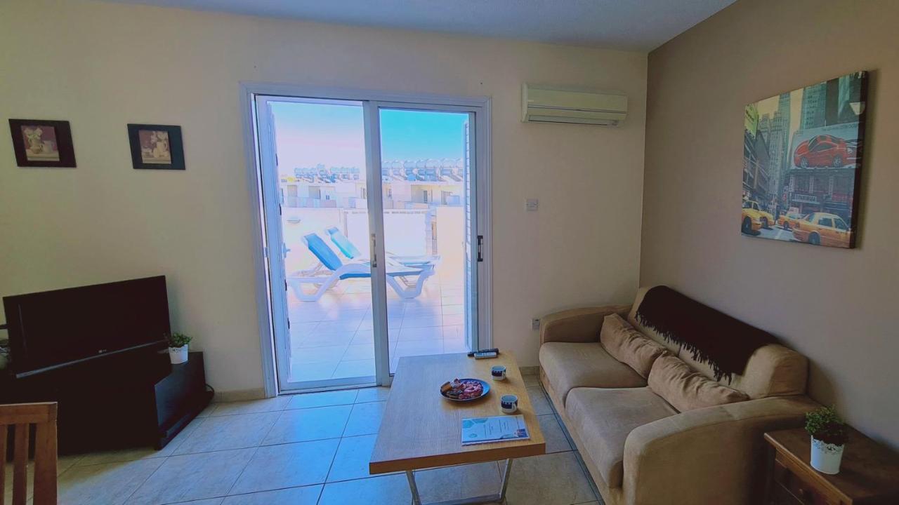 Stay Sunshine Apartment Paralimni Ngoại thất bức ảnh