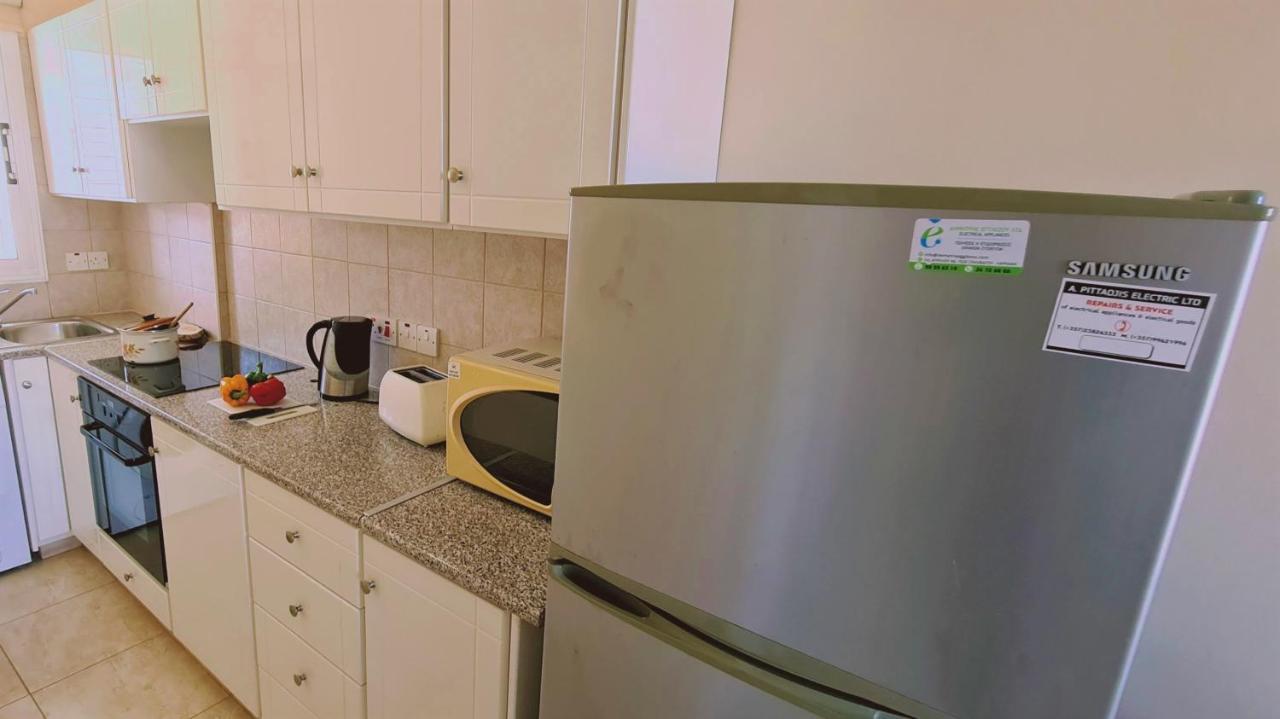 Stay Sunshine Apartment Paralimni Ngoại thất bức ảnh
