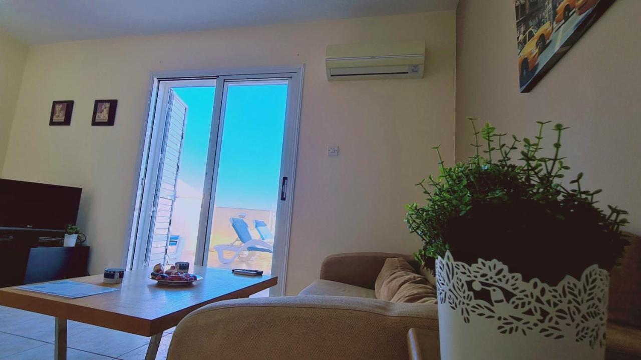 Stay Sunshine Apartment Paralimni Ngoại thất bức ảnh