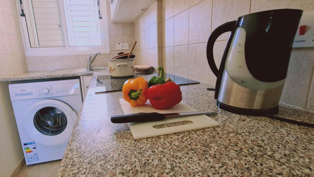 Stay Sunshine Apartment Paralimni Ngoại thất bức ảnh